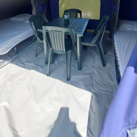 TENT 4 people - LE MOURON DÉLICAT Plot 26 "Prêt à Camper" tent