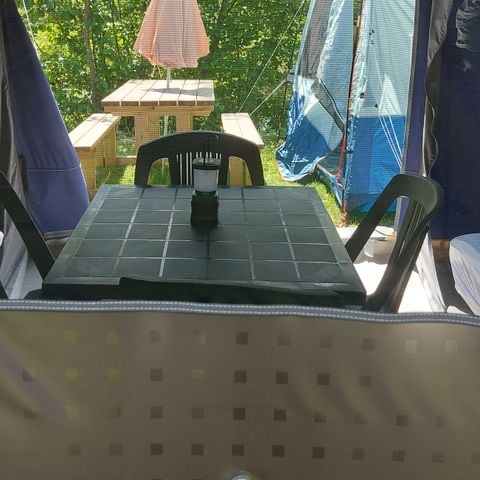 tent 4 personen - LE MOURON DÉLICAT Standplaats 26 "Prêt à Camper" tent