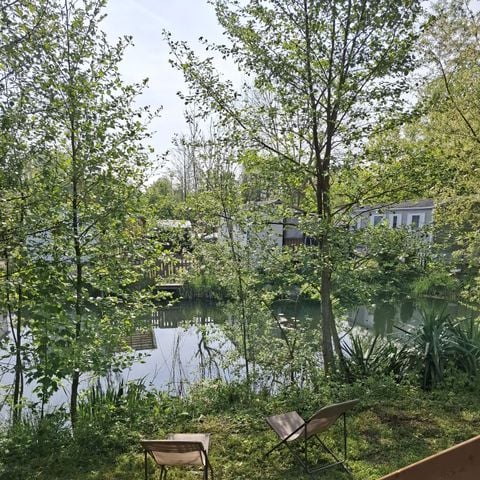 CANVAS AND WOOD TENT 5 people - LODGE LE CAREX Plot 16- 2 bedrooms sleeps 5