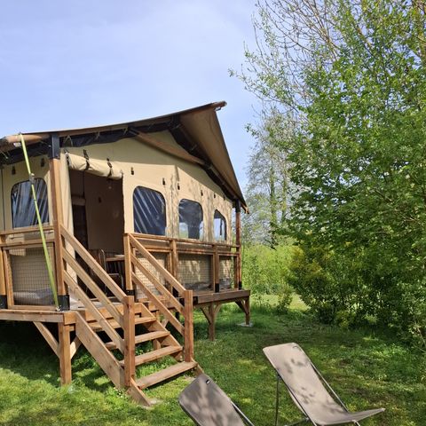 TIENDA DE LONA Y MADERA 5 personas - LODGE LE CAREX Parcela 16- 2 dormitorios capacidad 5