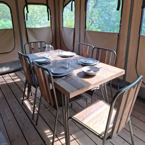 Safarizelt 5 Personen - LODGE LE CAREX Parzelle 16- 2 Schlafzimmer 5 Schlafplätze