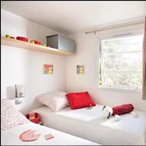 Mobile home 4 persons - 24m² Comfort (2 bedrooms) with semi-covered terrace 7,5m².