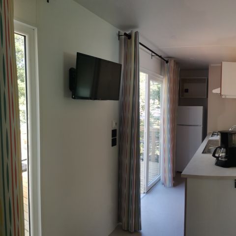 Mobile home 4 persons - Standard 26m² - 2 bedrooms + Terrace + TV + Air conditioning