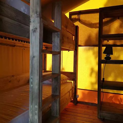 CANVAS AND WOOD TENT 4 people - Safari Standard 25m²(without sanitary facilities)