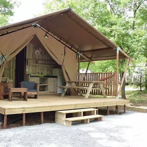 CANVAS AND WOOD TENT 4 people - Safari Confort 27m² - 2 bedrooms + covered terrace