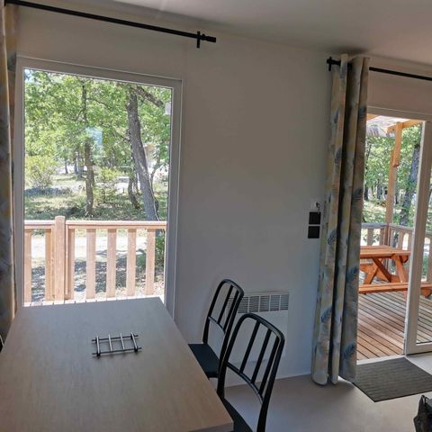 Mobilheim 4 personen - Premium 29m² - 2 Schlafzimmer + halboffene Terrasse + TV + LV + Klimaanlage + Bettwäsche inklusive