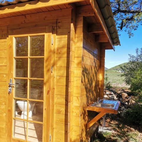 PARCELA - Paquete Premium - con baño privado + electricidad