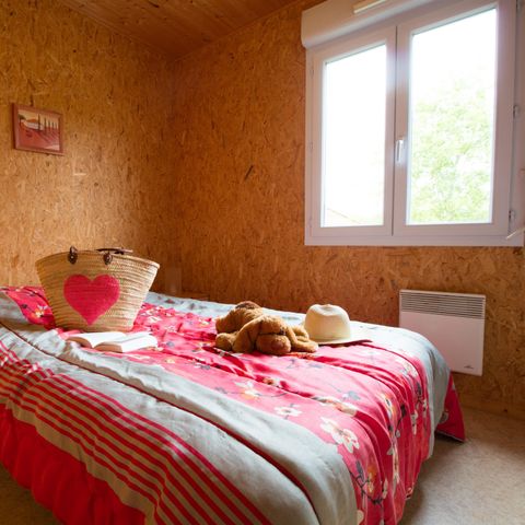 Chalet 6 personen - Chalet standard PMR (Person mit eingeschränkter Mobilität) 39m² - 2 Zimmer / überdachte Terrasse