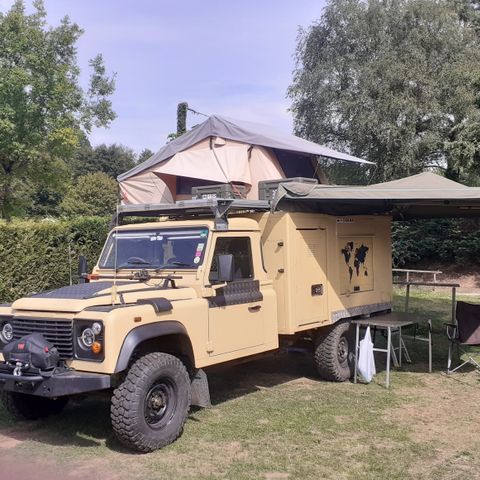 Kampeerplaats - 1 Tent of 1 Camper of 1 Caravan + voertuig (zonder elektriciteit)