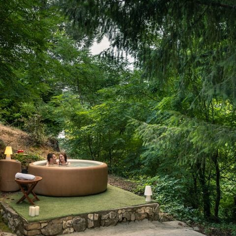 LANDHUIS 6 personen - 2-slaapkamer gîte met jacuzzi