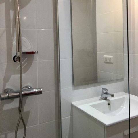 COUNTRY HOUSE 6 people - 2-bedroom gîte with jacuzzi