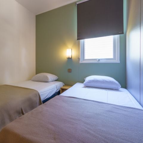 BUNGALOW 6 personnes - Java climatisé dimanche 4/6 prs