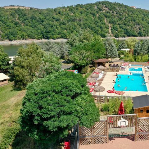 PIAZZOLA - Piazzola + elettricità + auto + tenda / roulotte o camper per 2 persone