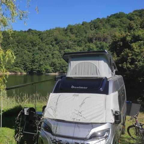 EMPLACEMENT - Emplacement + éléctricité + voiture + tente / caravane ou camping-car 2 pers