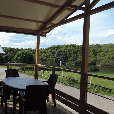 CHALET 4 people - Chalet 27 m² / 2 bedrooms - Covered terrace 13 m² 4 people