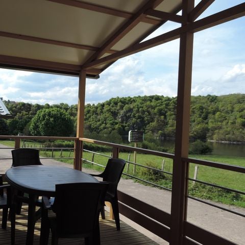 Chalet 4 persons - Chalet 27 m² / 2 bedrooms - Covered terrace 13 m² 4 people