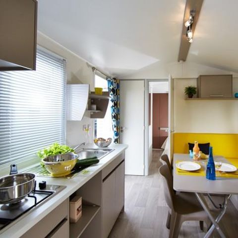 Mobilheim 5 Personen - 25m² 2 Schlafzimmer mit Fernseher und Klimaanlage