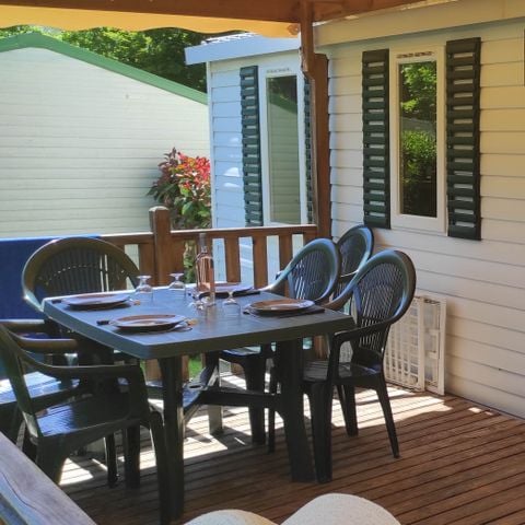 MOBILE HOME 6 people - 31 m² / 3 bedrooms - Semi-covered terrace + TV + air conditioning