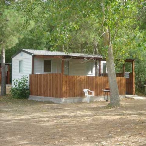 BUNGALOW 5 personnes - 4/5 places climatisé 2 chambres TV
