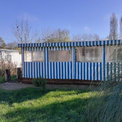 MOBILE HOME 5 people - Fully equipped - with covered terrace