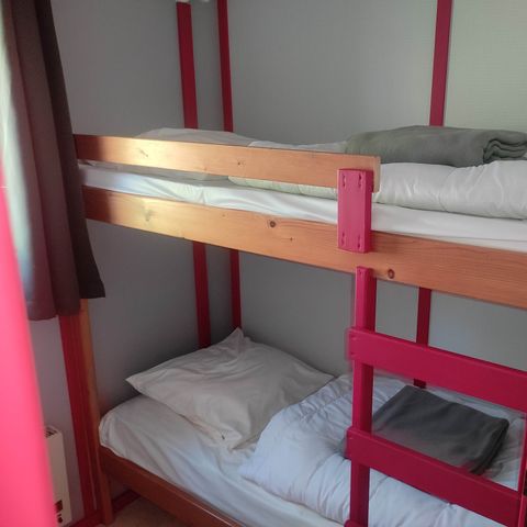 Chalet 4 persons - Small wooden family chalet 24m² - 2 bedrooms