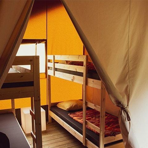 Canvas and wooden tent 6 persons - Luxury safari tent