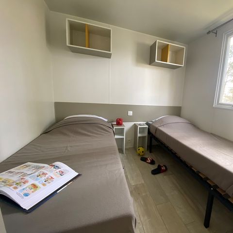Mobilheim 4 Personen - PREMIUM - 32m² - 2 Schlafzimmer + Terrasse