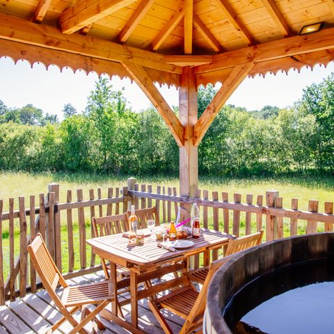 Hébergement 2 personnes - Cabane - Temple perché avec spa