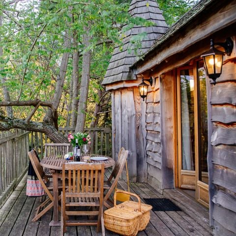 UNUSUAL ACCOMMODATION 2 people - Castle in the trees