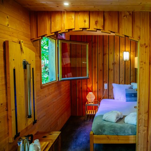 UNUSUAL ACCOMMODATION 2 people - Oenolodge with spa