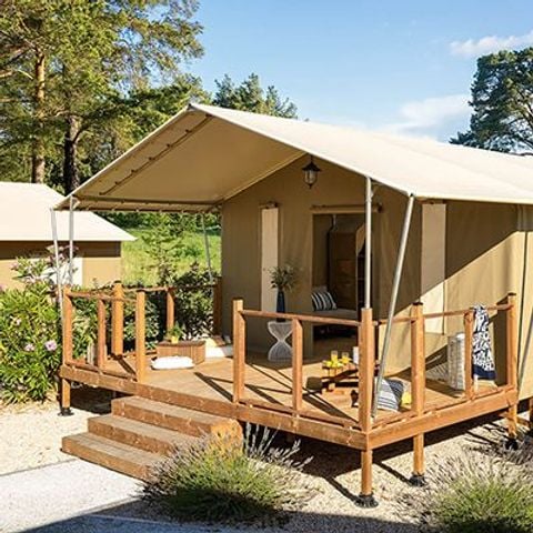 Tente en toile et en bois 4 personnes - Lodge accessible PMR