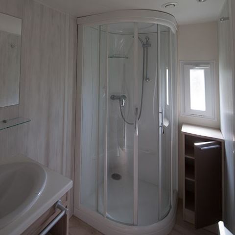 Mobilheim 4 Personen - ÜBERDACHTE TERRASSE