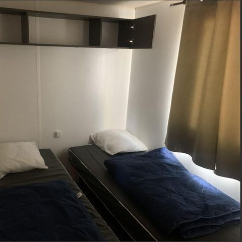 STACARAVAN 6 personen - Comfort + 3 slaapkamers (met airconditioning)
