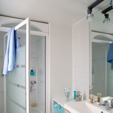 Stacaravan 6 personen - BUDGET 3 slaapkamers 28m² ongeveer.