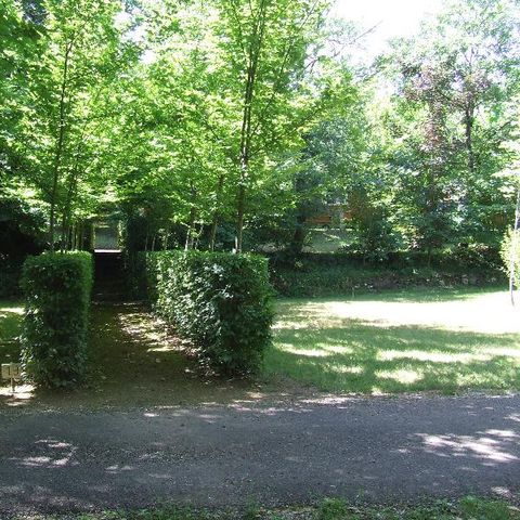 Stellplatz - Nackter Stellplatz