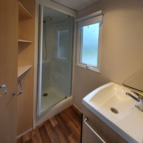 BUNGALOW 6 personnes - IRM 3 chambres avec terrasse semi couverte