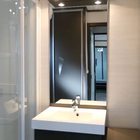 CHALET 5 people - Chalet Category B (Sunday/Sunday) -