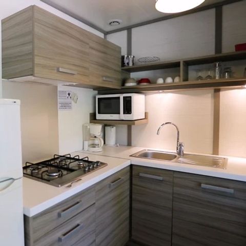 Chalet 5 Personen - Chalet Kategorie B+ (Sonntag/Sonntag) - -.