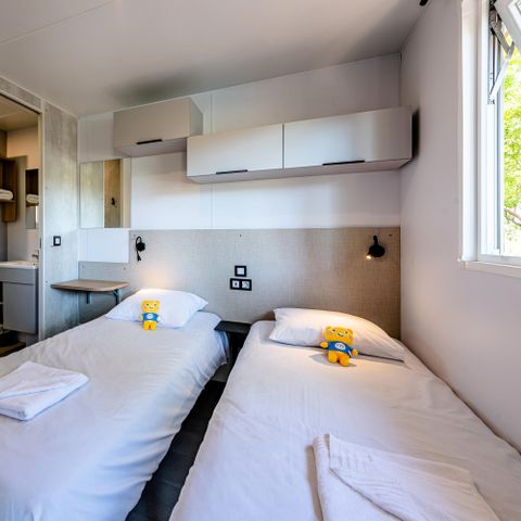 BUNGALOW 6 personnes - Cabane pêcheur Premium 4 Pièces 6 Personnes Jacuzzi + Climatisé + TV