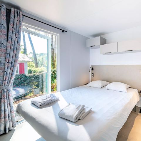 Stacaravan 4 personen - Vissershut 3 Kamers 4 Personen Airconditioning + TV
