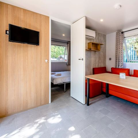 Stacaravan 6 personen - Vissershut 4 kamers 6 personen Airconditioning + TV