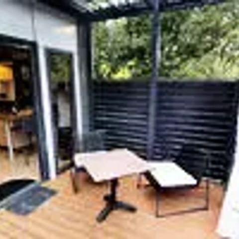 MOBILE HOME 2 people - 2-Bedroom Pagoda Cottage for 2 People, Air-Conditioned + TV