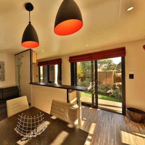 MOBILE HOME 4 people - Premium Pagoda Cottage – 3 Rooms, Sleeps 4, Jacuzzi, Air-conditioned, TV