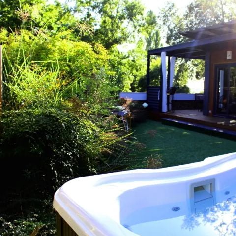 Mobilhome 4 personnes - Cottage Pagode Premium 3 Pièces 4 Personnes vue lac Climatisé + TV