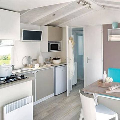 BUNGALOW 4 personnes - Premium | 2 Chambres | 4 Couchages | Terrasse surélevée | 1 Salle de bain | Climatisation