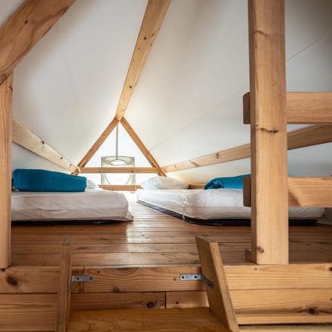 HÉBERGEMENT INSOLITE 4 personnes - ECOTIPI - 32m²- 1 chambre