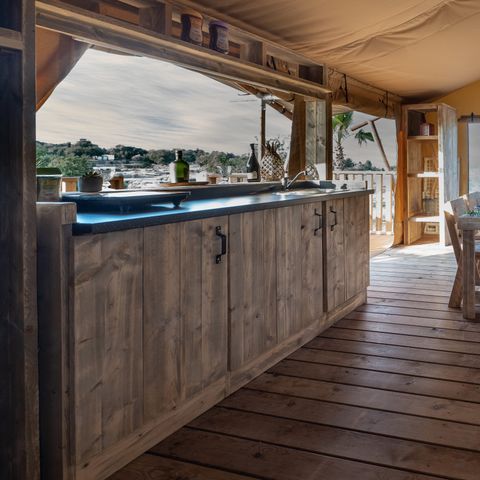 Canvas and wooden tent 5 persons - SAFARI LODGE - 40m²- 2 bedrooms