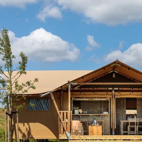 Canvas and wooden tent 5 persons - SAFARI LODGE - 40m²- 2 bedrooms
