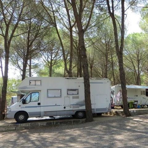Kampeerplaats - Voor caravans en campers