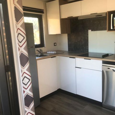 Mobile home 4 persons - Mobile-home Premium 29m² 2 bedrooms + terrace 21m² + TV + LV + Clim + plancha 4 pers Mobile-home Premium 29m² 2 bedrooms + terrace 21m² + TV + LV + Clim + plancha 4 pers